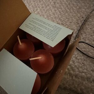 PartyLite Red Tea and Sweet Flag Votives